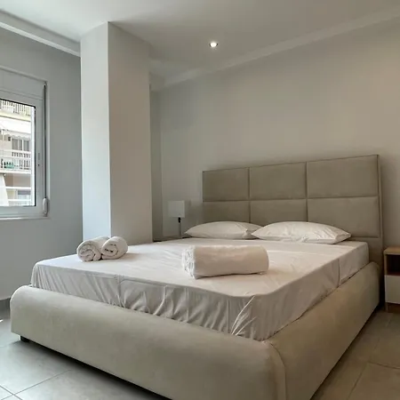 Athenian Modern 2Bd Apt Next To Metro And Archaeological Museum Exterior photo