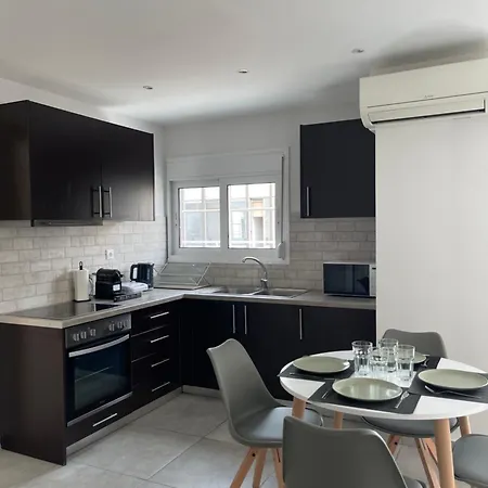 Athenian Modern 2Bd Apt Next To Metro And Archaeological Museum Exterior photo